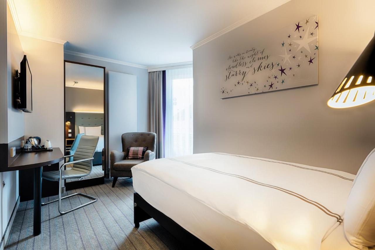 Premier Inn Stuttgart Bad Cannstatt Buitenkant foto