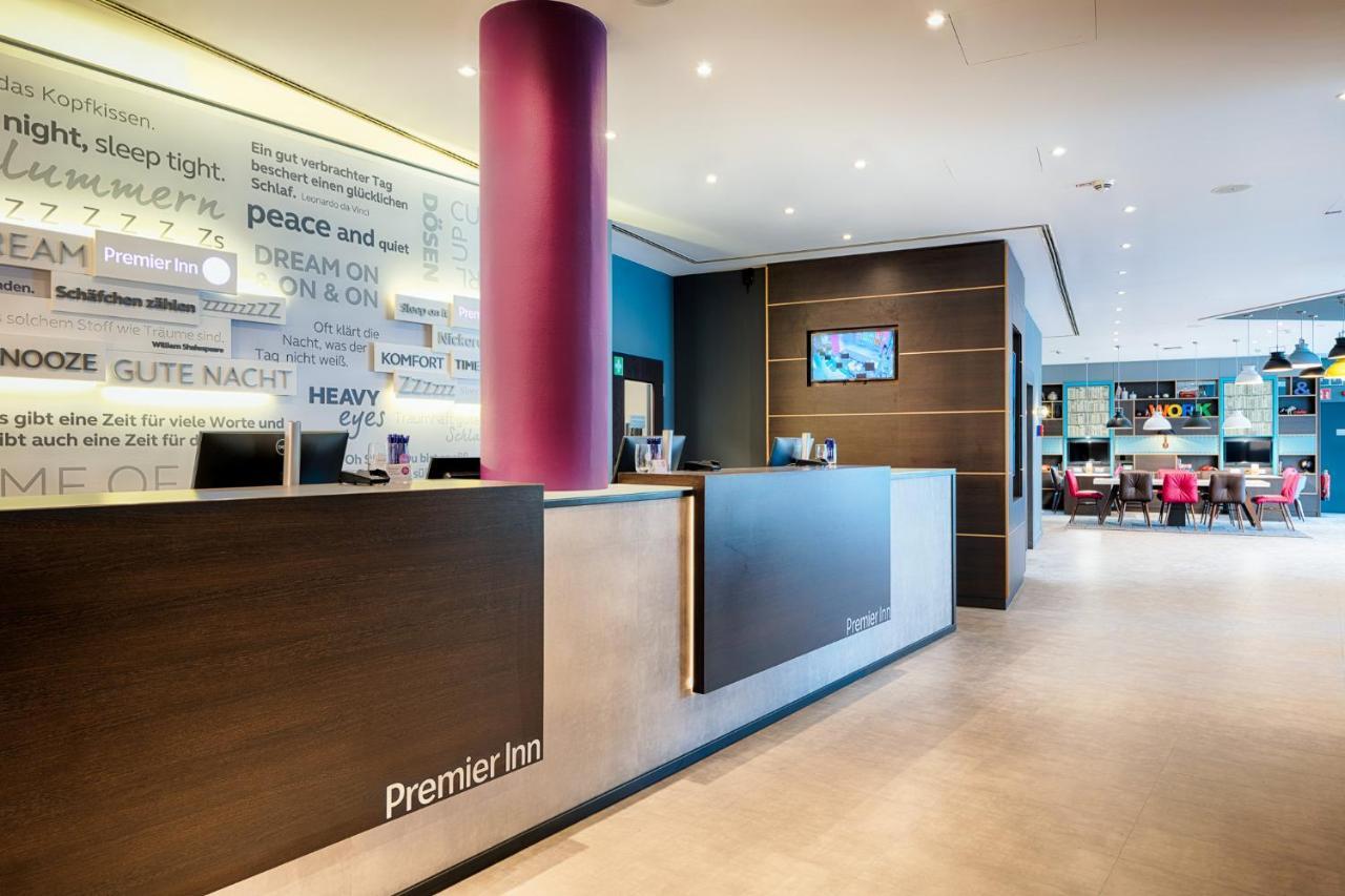 Premier Inn Stuttgart Bad Cannstatt Buitenkant foto